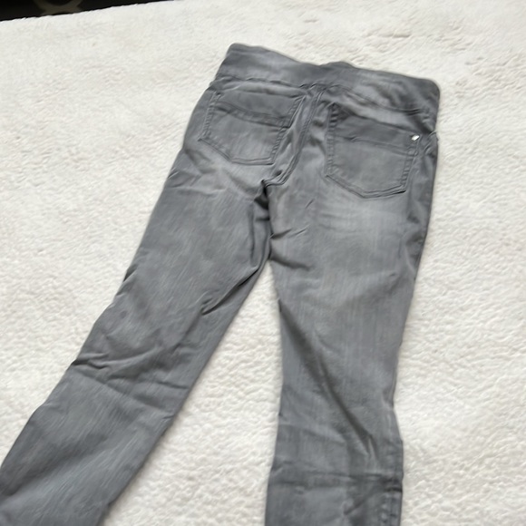 Rock & Republic Gray Jeggings - Picture 5 of 6